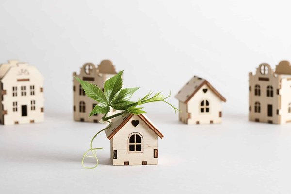 What's the Best Way to Retrofit Head-Up Display in a BMW 3-Series for Safer Driving?